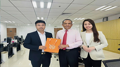 NGÀY 30/05/2025 ÔNG LÊ HOÀNG CHÂU - CHỦ TỊCH HOREA TIẾP ÔNG MA ZONG WEI - TỔNG THƯ KÝ ĐIỀU HÀNH ỦY BAN GIAO LƯU HỢP TÁC QUỐC TẾ CỦA HIỆP HỘI THƯƠNG MẠI TRANG TRÍ VÀ NỘI THẤT TRUNG QUỐC