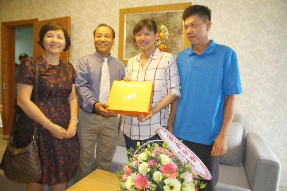 Gia Hòa trao nhà cho kình ngư Ánh Viên