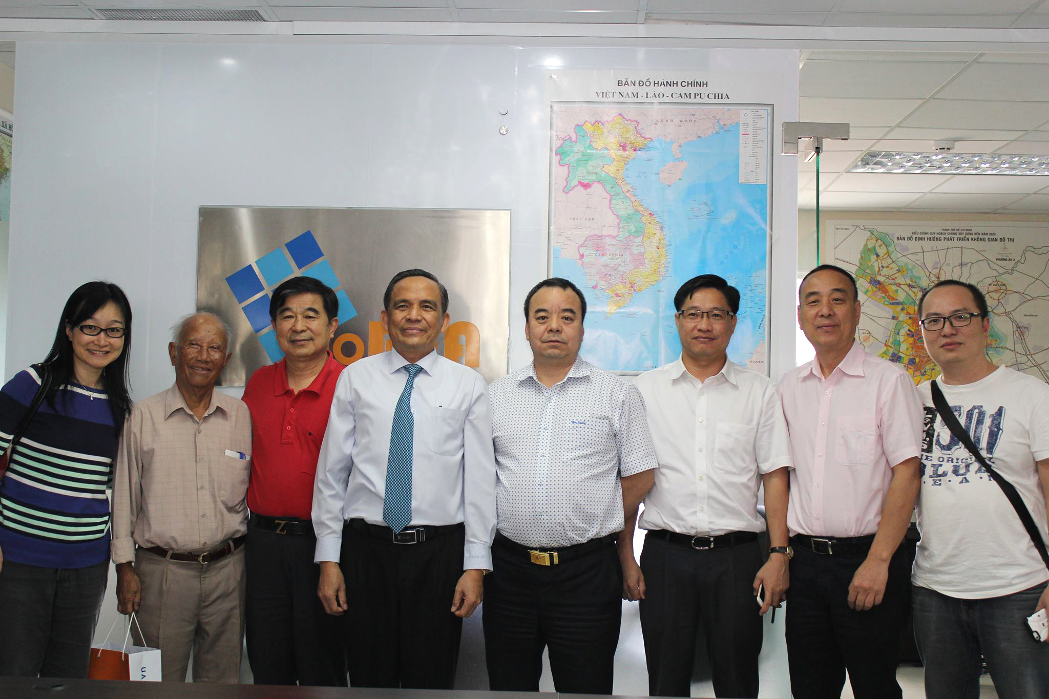 Tiếp Lãnh đạo Công ty Jiayan International Group Limited Hong Kong